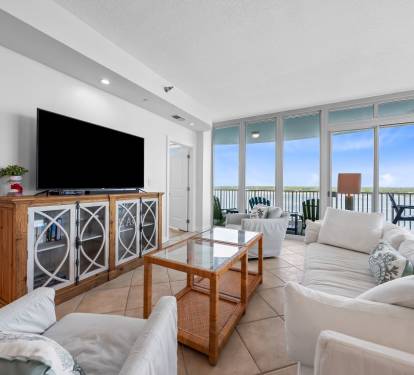 2 Lagoon Tower 902 Living Room