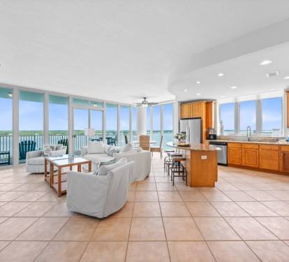 4 Lagoon Tower 902 Living Room-Kitchen