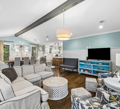 Unwind with Family & Friends in the Living Area!