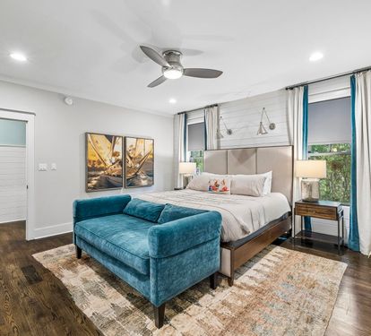 1st Floor - Primary King Suite
