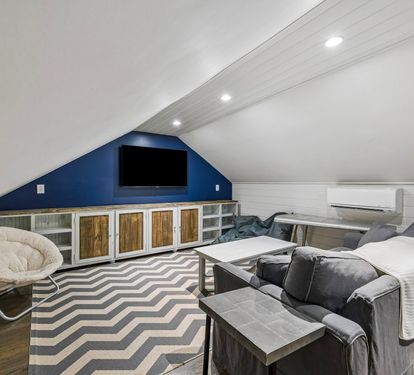 Spacious 2nd Floor Living Area - Hangout & Enjoy Your Favorite Movies
