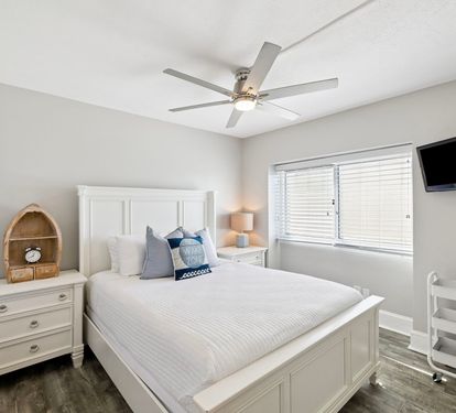 Find Pure Relaxation in the Queen Guest Suite