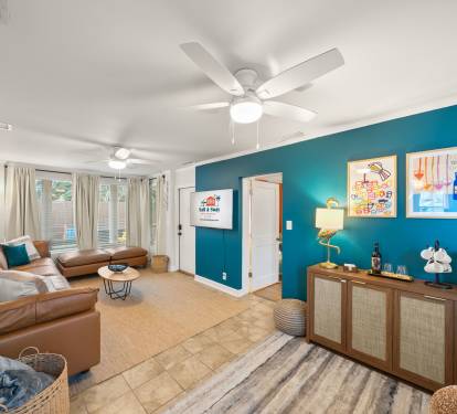 Living Room/Den