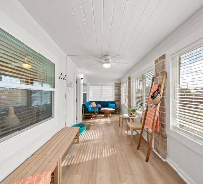 Entry/Sunroom