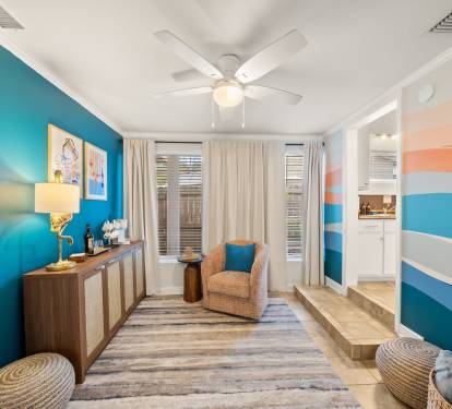 Living Room/Den