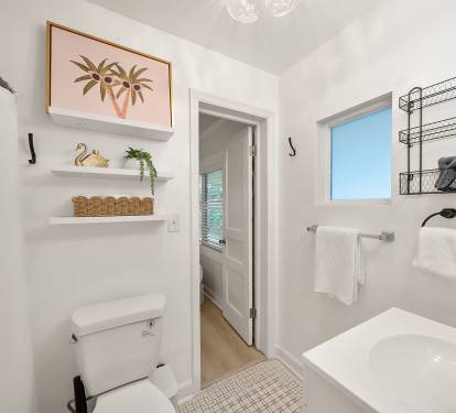 Bathroom #1, Jack and Jill