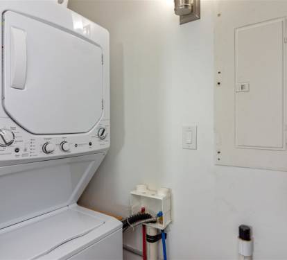 Your own washer and dryer make packing light a breeze, so you can focus on enjoying your getaway.