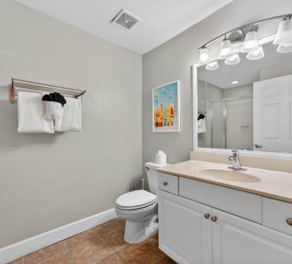 Bunk Room Bath