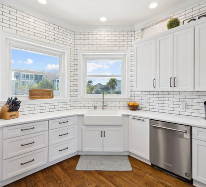 Fully Equipped Gourmet Chef's Kitchen