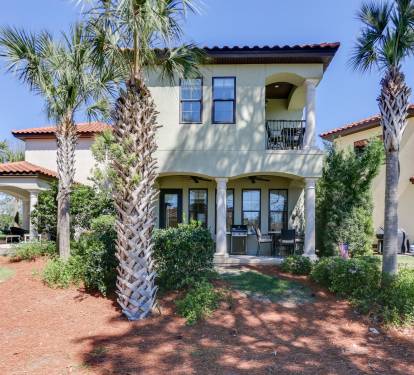 This unit definitely provides a beachy aesthetic.
