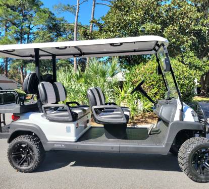 Agusta Village 523 Golf Cart 