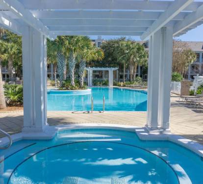 Enjoy both the heated and cool spas located at the Pilot House pool.
