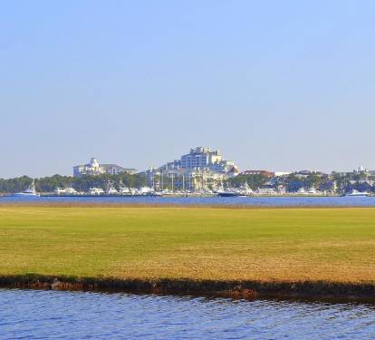 Head on over to Baytowne Marina for more family fun!