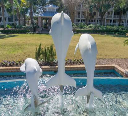 The grounds around Pilot House are beautiful with fun, beachy sculptures!