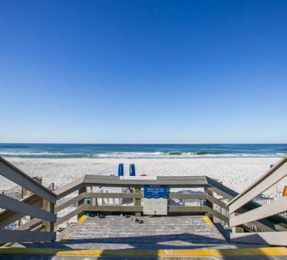 Just a few short steps to the beach!