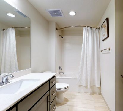 Guest Bathroom 