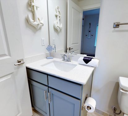 Guest Bathroom 2