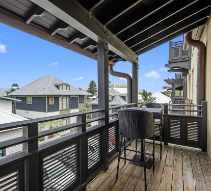Private Balcony with Seating