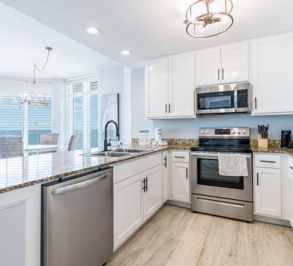 Lighthouse 1118 Fully Equipped Kitchen