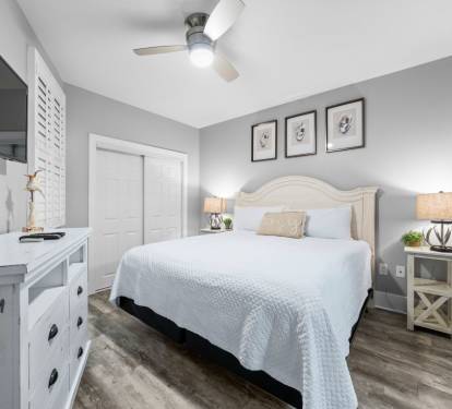 Caribe 305C Bedroom 2 with King Bed