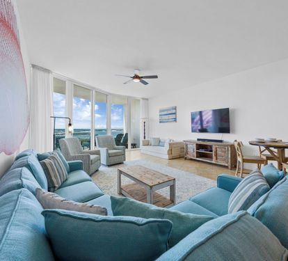 Caribe Penthouse C1 Living Room with Two Queen Sleepers