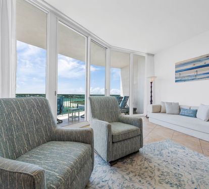 Caribe Penthouse C1 Living Room
