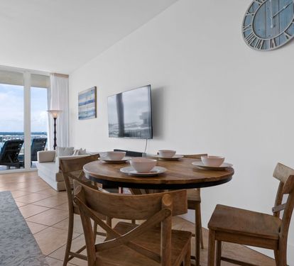 Caribe Penthouse C1 Dining Table Seats Four