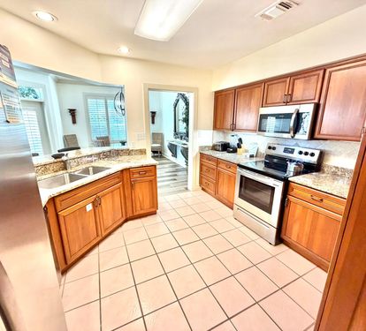 Fully stocked kitchen