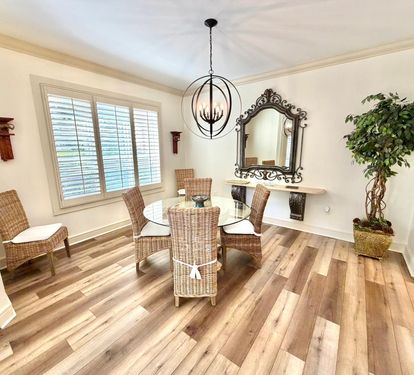 Dining area for 6