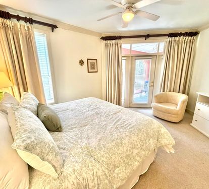 Master Suite - Upstairs