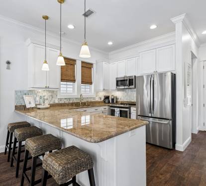 Fully Equipped Gourmet Chef's Kitchen