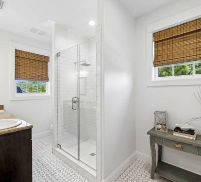King Guest En-Suite - Walk-In Shower