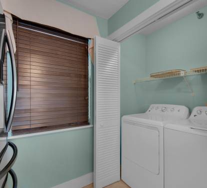Full size washer & Dryer in unit