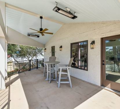 Enjoy Al Fresco Dining for 2 on the Private Balcony!