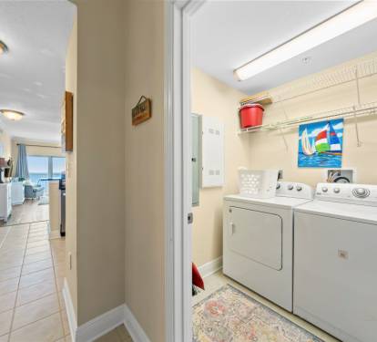 Crystal Tower 1003 Full Size Washer and Dryer