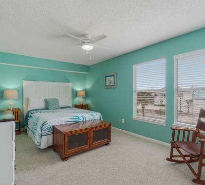 Guest Bedroom 1 (Queen)