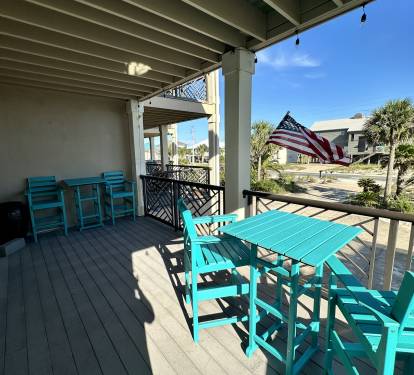 Deck Off Living