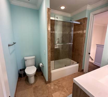 Guest Bathroom (3 Level)