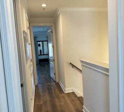 3rd Level Hall Going Towards Master