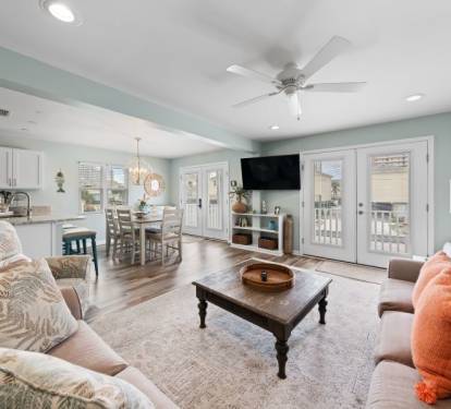 Take It EZ Living Room with Queen Sleeper