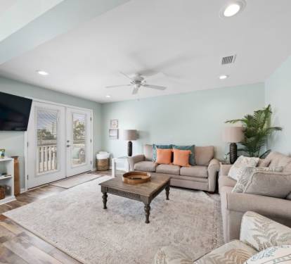 Take It EZ Living Room with Queen Sleeper