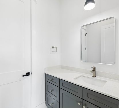 1st Floor Guest Bathroom - Single Vanity