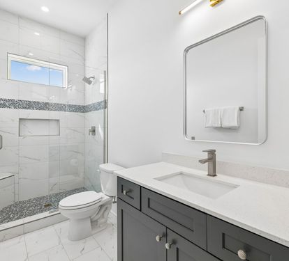 King Guest En-Suite - Single Vanity + Walk-In Shower