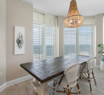 Lighthouse 901 Dining Table Seats 6