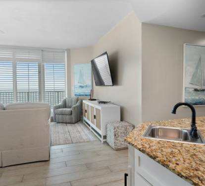 Lighthouse 901 Wet Bar
