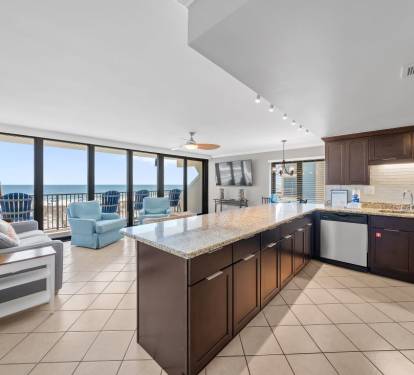 9 Island Winds 280 Kitchen