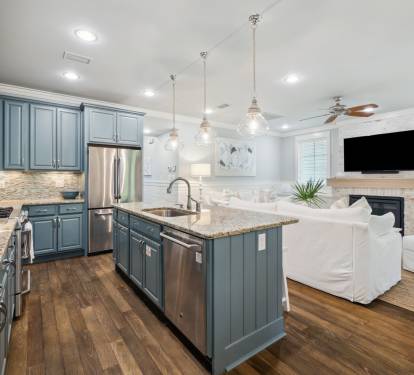 Fully Equipped Chef's Kitchen