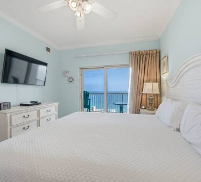 Crystal Tower 1604 Primary Bedroom with King Bed
