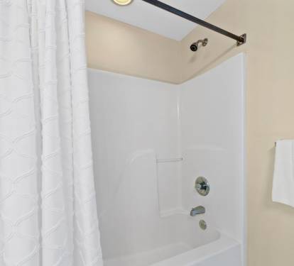 Crystal Tower 1003 Primary Bathroom with Tub Shower Combo