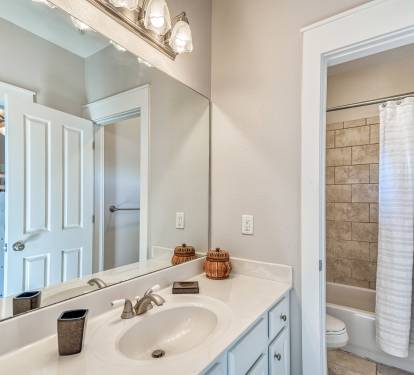 Jack & Jill Bathroom - Access from Bunk Room & Queen Guest Suite